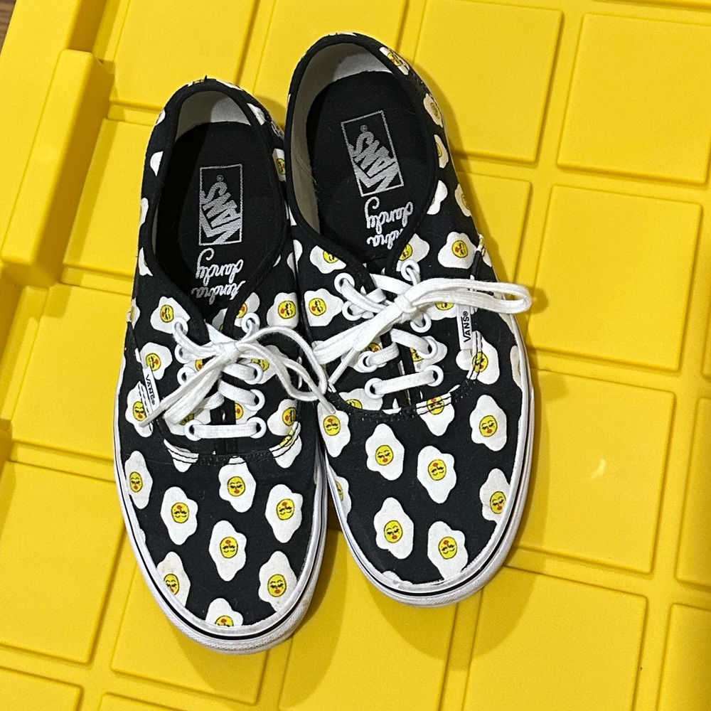 Audra Dandy Designer Vans - Picture 4 of 12